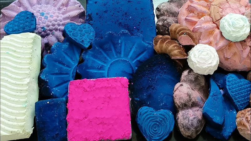 💁🏼Chalky Delights anyone? Sifting & Pebble crush