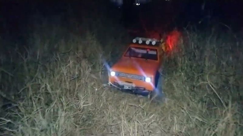 rc crawler 1/10  noche.