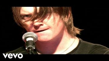 Queens Of The Stone Age - Little Sister