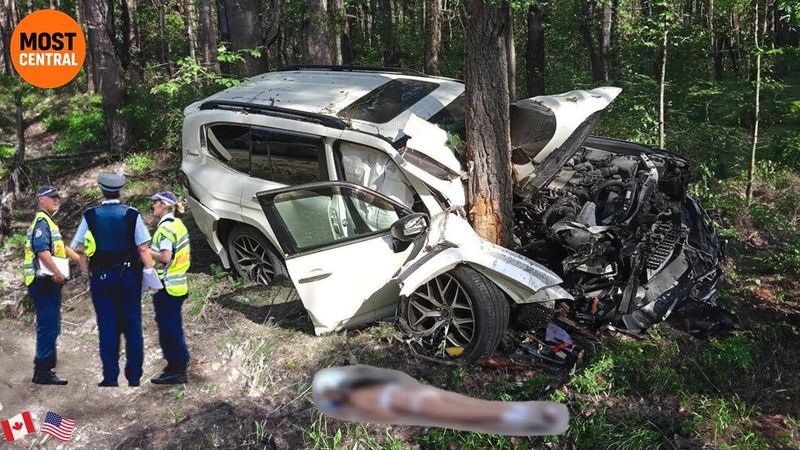 Momen Gila Kecelakaan Mobil Kompilasi Momen Orang Idiot di Mobil Tertangkap Kamera #5