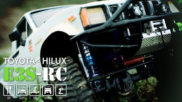 E3S-RC Truck Scale - TOYOTA Hilux - RC4WD Trail Finder 2 - Crawling the river rocks #2