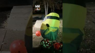 Minion costume fail 🤣😭 (🎥: AFV)