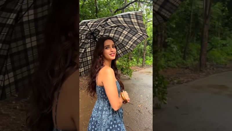 Monsoon+Tripti’s Mesmerising Beauty+Shreya Ghosal’s magical voice=Perfect Combo🔥#BasEkDhadak #shorts