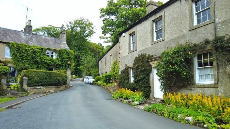 Clapham Village Walk, English Countryside 4K