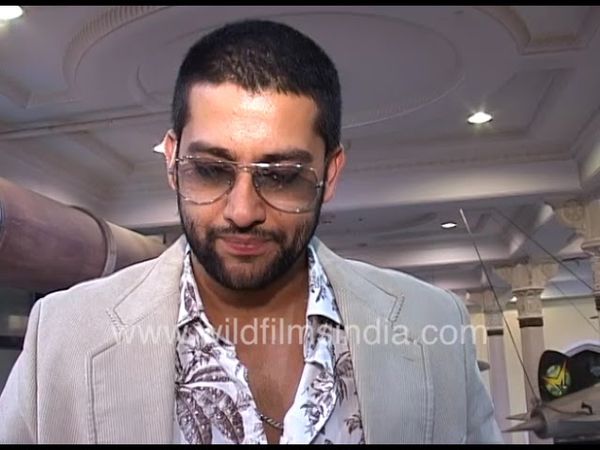 Aftab Shivdasani: The film Life Mein Kabhie Kabhiee is a drama based movie on five friends