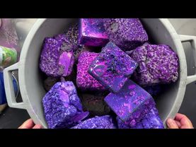 Bucket filled with purple pasted love🫶