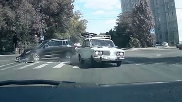 Idiots In Cars Compilation #155 | Idiotic Russian Car Driver #carcrash #carcrashcompilation #crashes