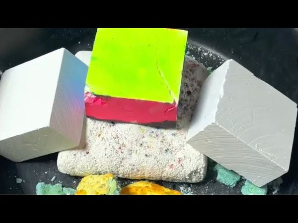 Variety of Fresh & Reformed Chalk 