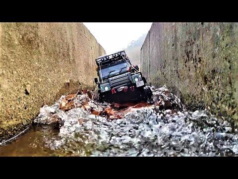 RC Car RC4WD D90 LandRover Defender Water Cross Trail Ride