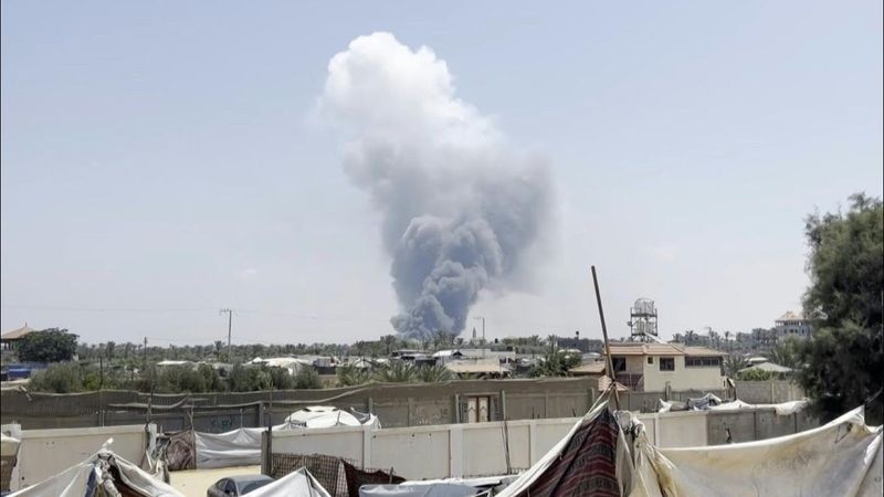 Smoke rises over central Gaza as Israel expands operations | AFP