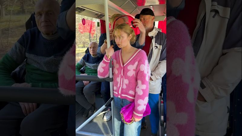 Silent Hero on the Bus: Saving a Girl from Discomfort ??
