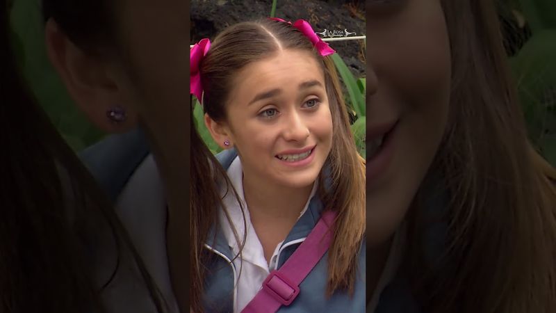 Beto no capta las indirectas de Cristina #LaRosaDeGuadalupe #Uninovelas