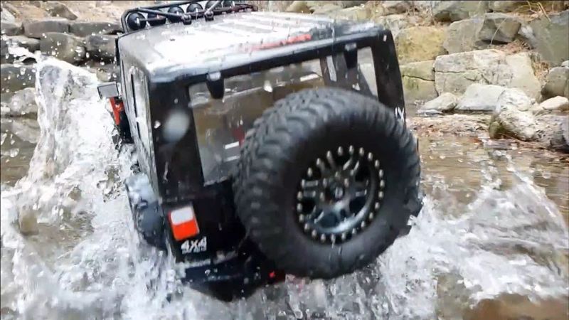 TRACTION HOBBY 1/8 Founder Jeep Valley Off-Road 3