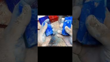 Crumbly Blue #relax #crushingtime #oddlysatisfying #satisfying #crushing #crunchy #viralvideo