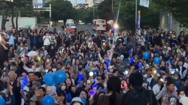 S.Korea: Supporters cheer as Lee Jae-myung leads exit poll | AFP