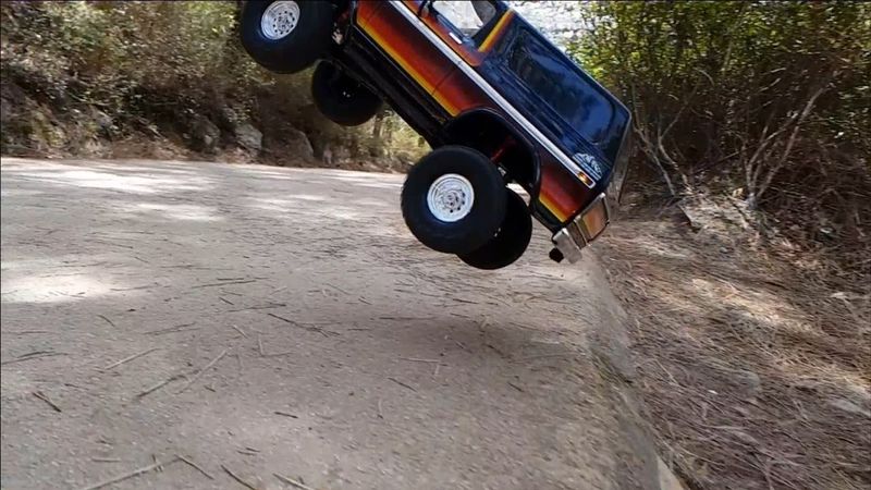 Traxxas TRX4 Ford Bronco Rock Crawler Bashing