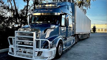 Transporte rodoviário de longa distância nos EUA... Como o remetente tentou me vender uma carga d...