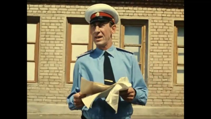 Ну, граждане алкоголики, хулиганы, тунеядцы! Кто хочет сегодня поработать?