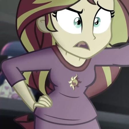 #SUNSETSHIMMER — hay…😳😳 @tiffyy !! @ririᯓ★ im scared #sunsetshimmerml...