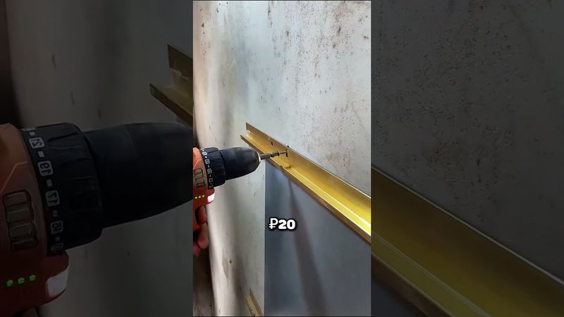 Специальные профиля для монтажа плитки без клея #находка #ремонт #лайфхак