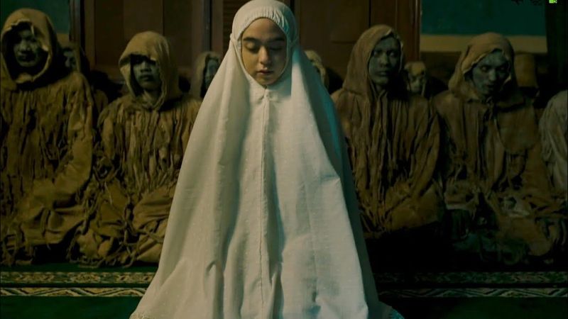 Намаз окуп жатып артынан жиндерди байкайт...#Санчобекканал#кыргызча#кино