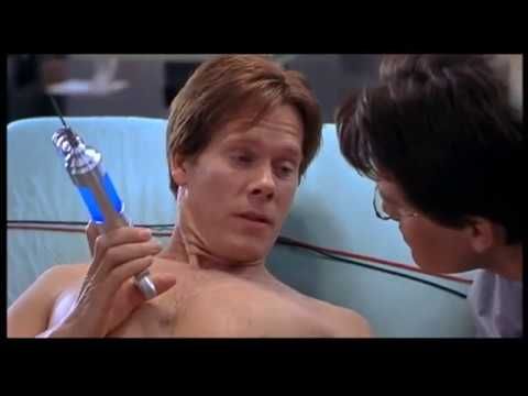 Человек Невидимка 2000 год (Себастиан вводит сыворотку невидимости)