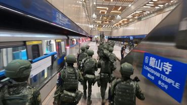Taiwan's military conduct drills on beaches and Taipei metro | AFP