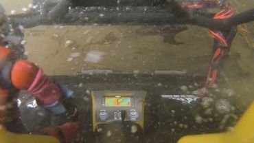 TRACTION HOBBY Founder Jeep Diving Rock Crawling