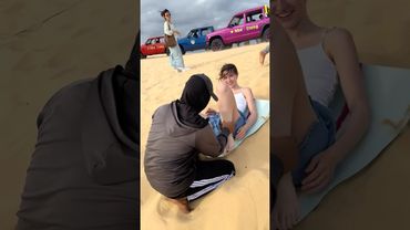 Trượt cát chưa người đẹp...#thuductravel #travel #dulichvietnam #vietnamtourism #xuhuong