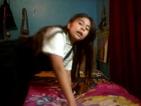 Haciendo bolteretas en mi cama