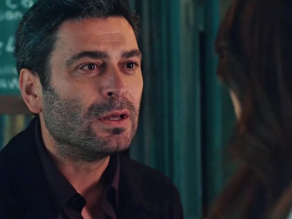 - «я люблю тебя»🥹🥹🥹 #далекийгород #uzakşehir #albora #албора #синемун...