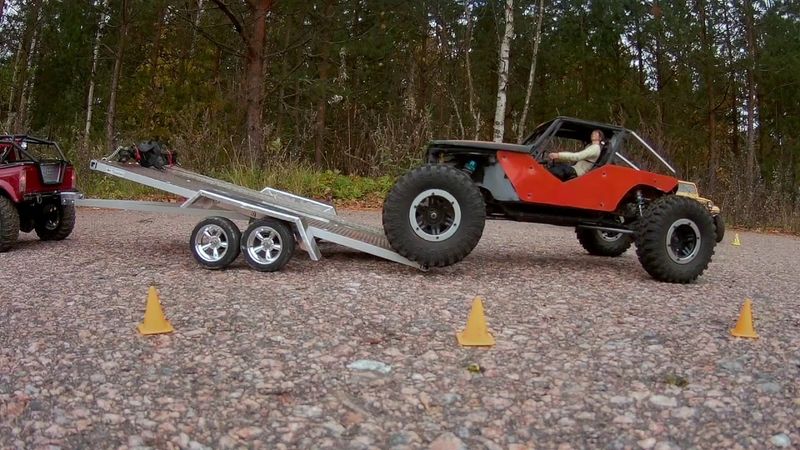 Bishop's RC Crusade - RC Hilux & Axial Wraith on Trailer