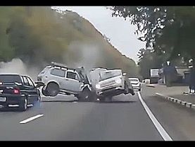 Best Car Crash DashCam Compilation Russia // USA // Europe