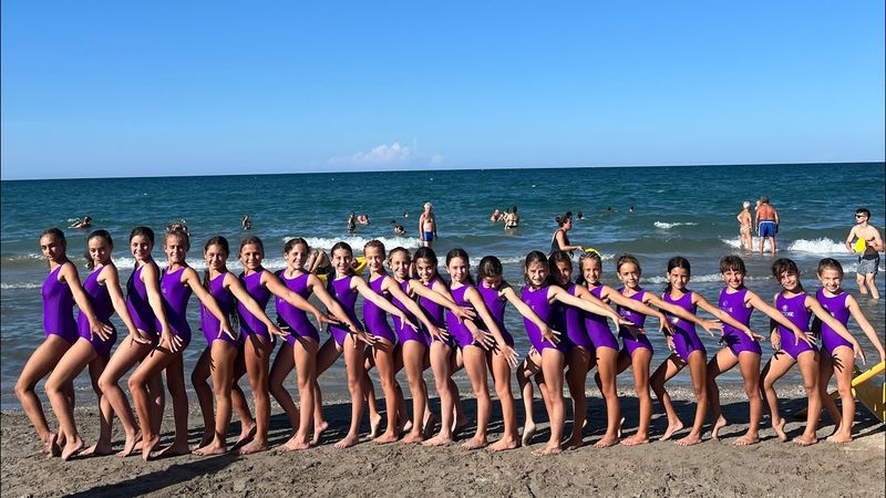ALLENAMENTO IN SPIAGGIA 🏖️🌊 #ginnastica #ginnasticaartistica #workout #gym #sportpertutti #sport