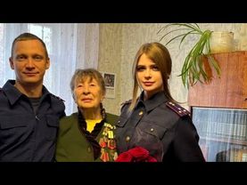 Следователь из Екб за сутки стала звездой интернета