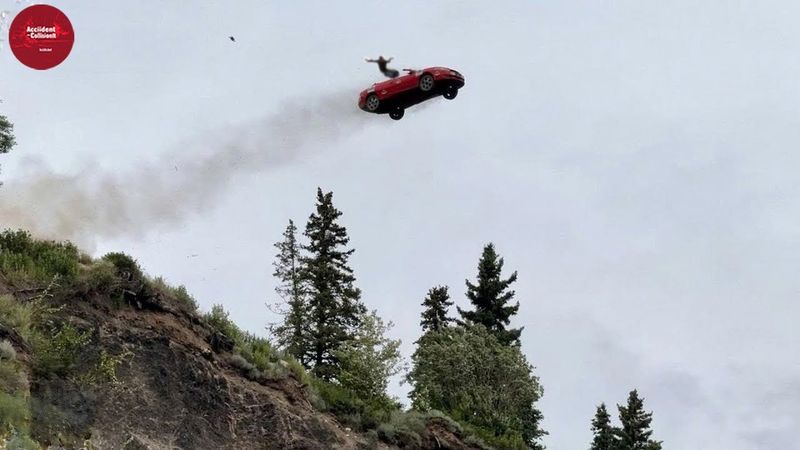 Kompilasi 110 Kecelakaan Mobil Paling Luar Biasa - Terbaik dari Kecelakaan Dashcam Terbaik 2025, ...