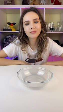 Подпишись! Кто победил в споре? #полинка #экспериментатор #япробую #м...