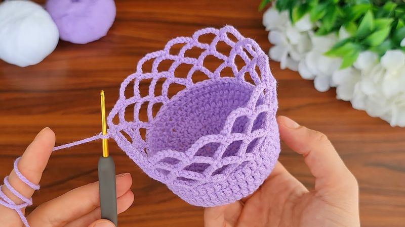 Eye-catching crochet home decoration candle holder, flower holder, pen holder.fun crochet.