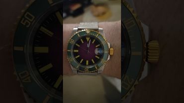 Watching my watch date wheel tick at midnight #satisfying