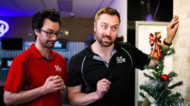 Взрослые, которые всё ещё верят в САНТУ - BORED на Русском