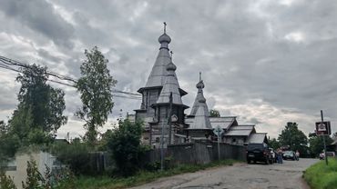 Кемь — исторический город и административный центр Кемского района Республики Карелия.