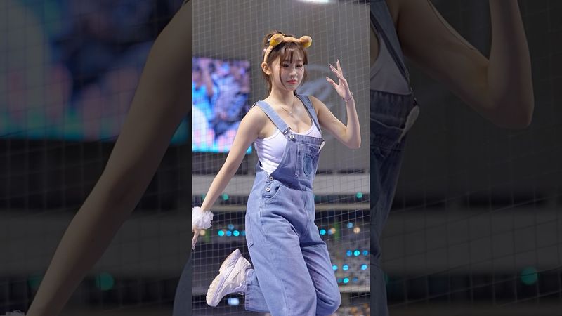 沒想到珠珠寶貝竟然也略懂breaking🤣​⁠@Jueun_0724 ​⁠@最佳攝誠 #이주은 #李珠珢 #cheerleader #fancam #shorts