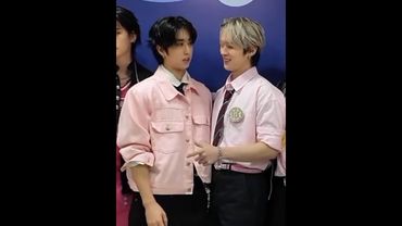 enough with this fondgazing man😩 #minsung #leeknow ##hanjisung #straykids #stay #kpop #fyp