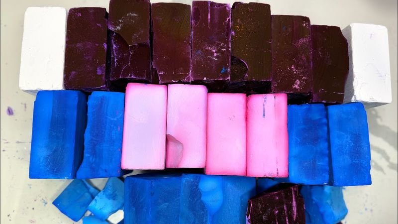 Deep Dyed Blue Pink and Purple Blocks | Oddly Satisfying | Gym Chalk ASMR 