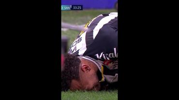 Sequência de faltas em cima de Neymar, do Santos, contra o Cruzeiro