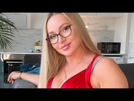 Style By Anna ☑️ Curvy Insta Model ~ Olus size Fashion Model, biography & Social, Dress Challenge