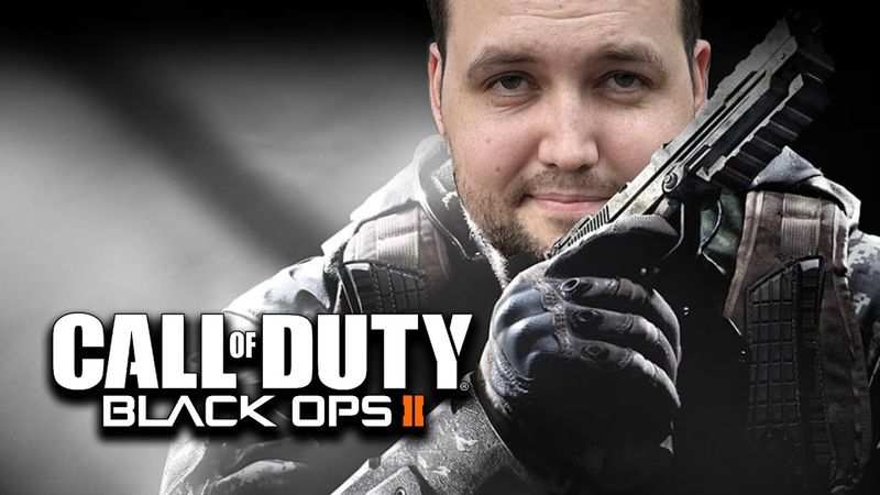 Бэбэй играет в Call of Duty: Black Ops 2