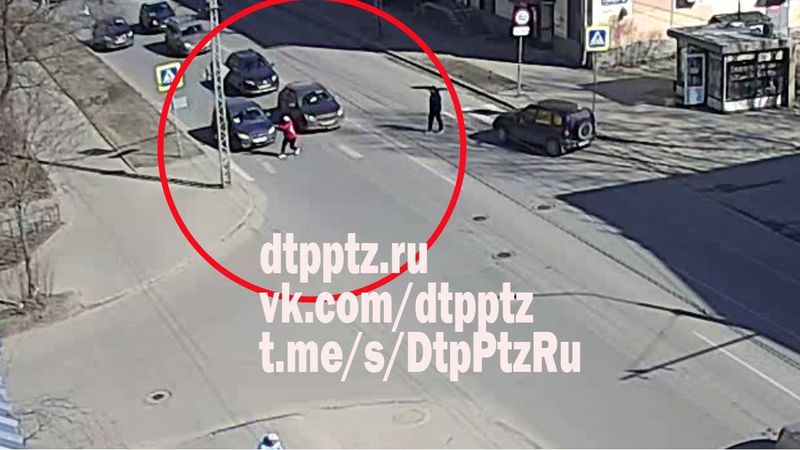 На проспекте Александра Невского сбили пешехода