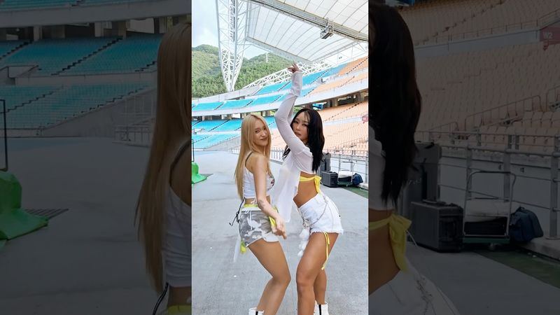 보라와 아침까지 #Wait 출거야~🎶