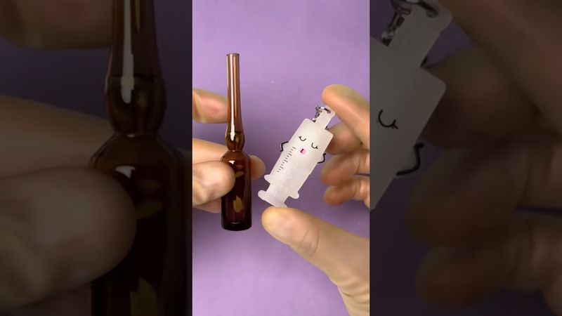 Proper Glass Ampule Breaking Strategy 😷 #goodtoknow #funfacts #surgeonlife #vet #medicine #skills